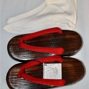 Size  Japan 23 US 6  Traditional Wooden  Geta Sandals